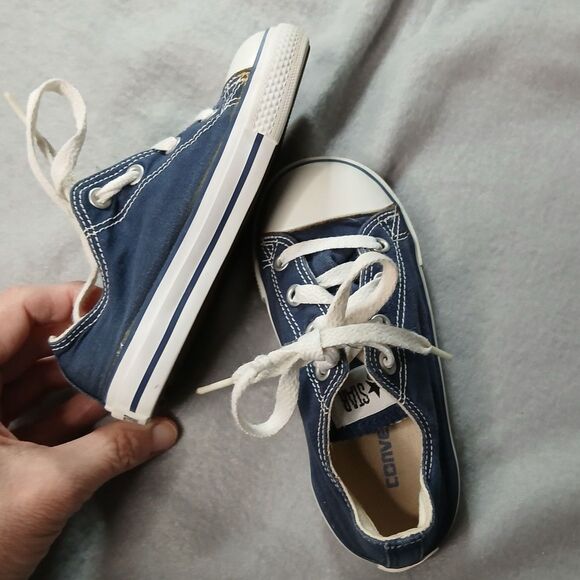 Kids Chuck Taylor All Star Low Top Sneakers Blue Lace up Shoes Baby Toddler sz 8 - Picture 4 of 10